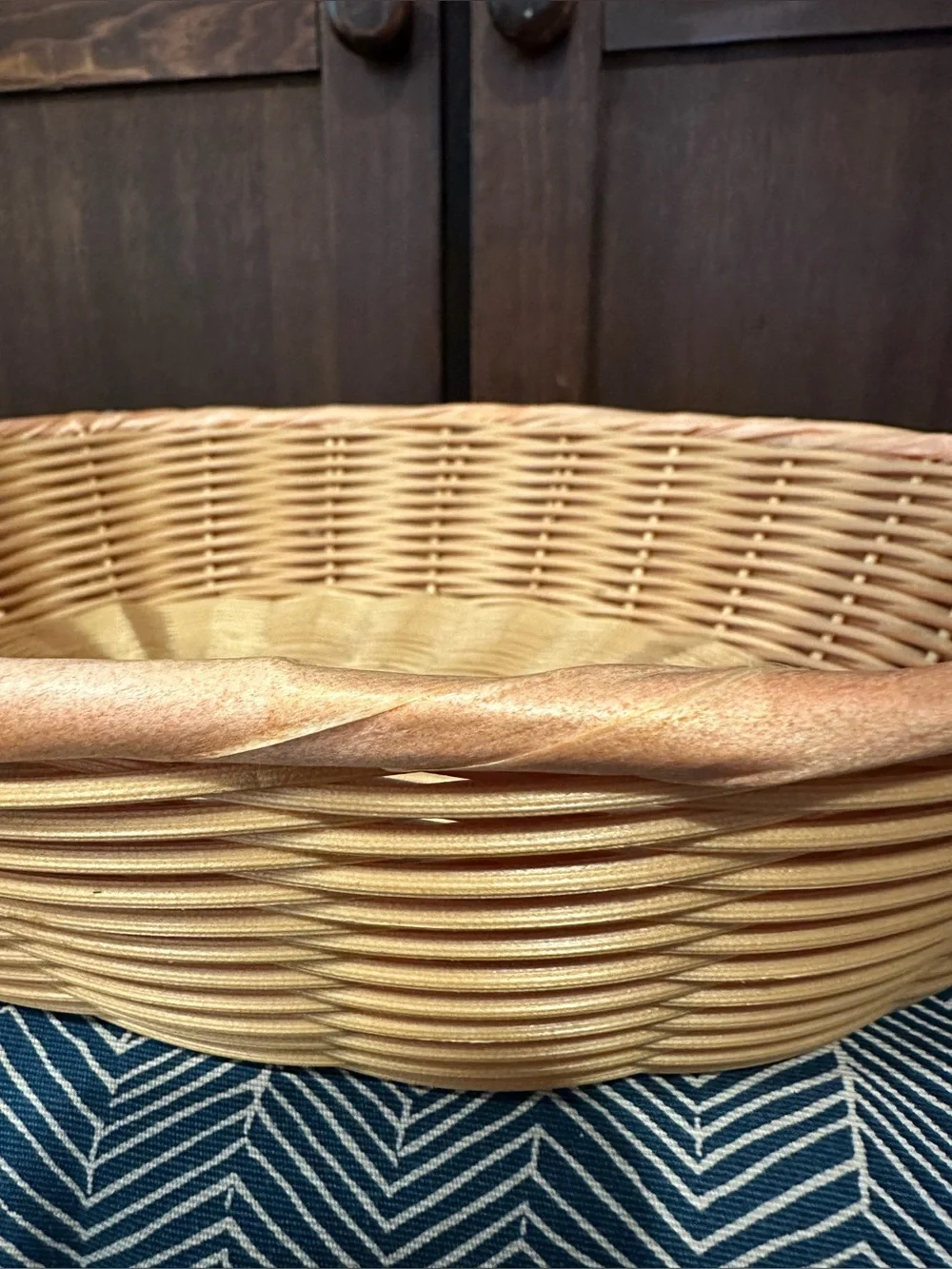 N/A oval woven